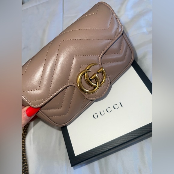 Gucci Calfskin Matelasse Super Mini GG Marmont Shoulder Bag - Porcelain Rose - Picture 3 of 17